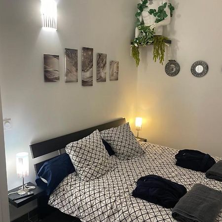 Chambre Agreable Avec Jacuzzi Марсель Экстерьер фото